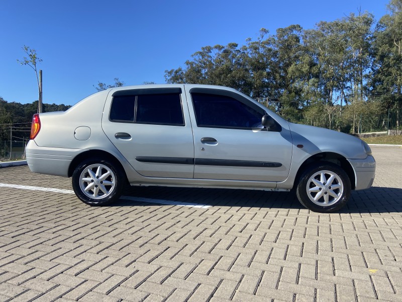 CLIO 1.0 RT 16V GASOLINA 4P MANUAL - 2002 - CAXIAS DO SUL