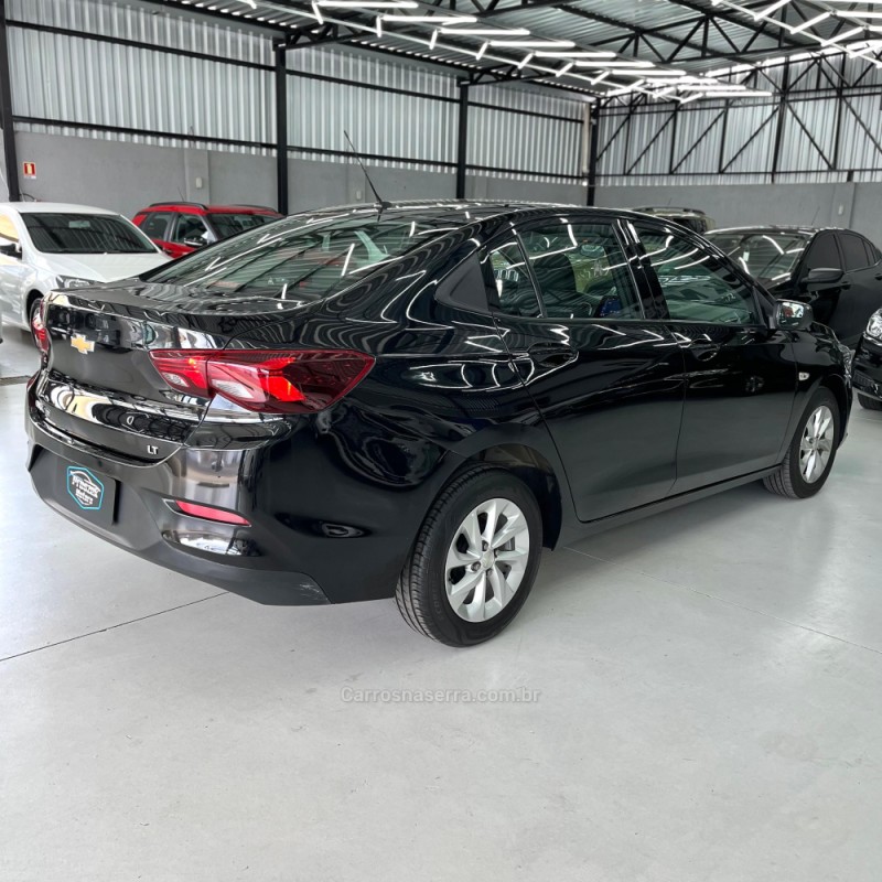 ONIX 1.0 LT PLUS 8V FLEX 4P MANUAL - 2023 - CANOAS