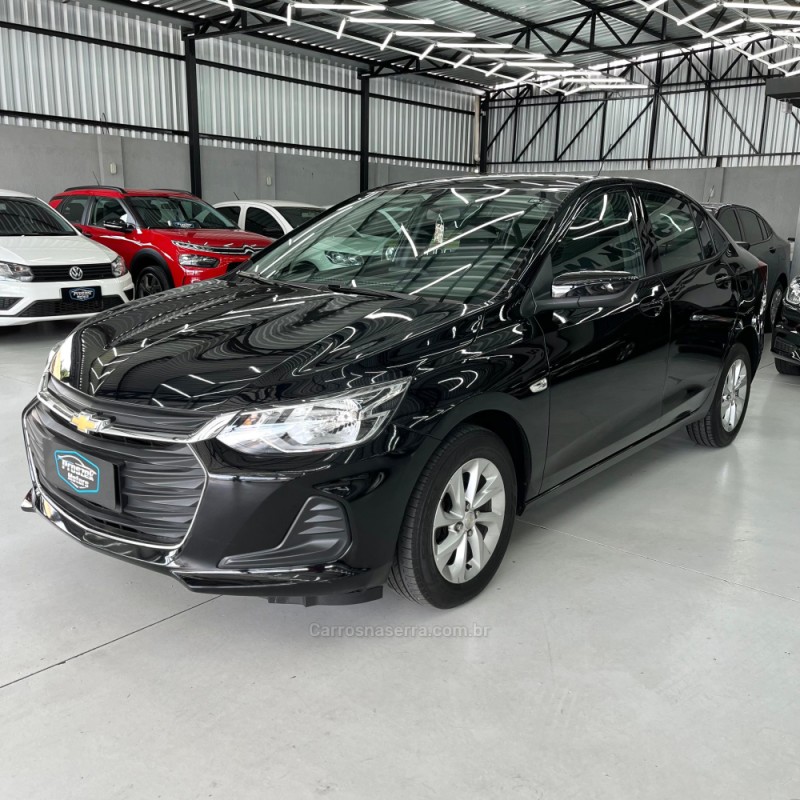 ONIX 1.0 LT PLUS 8V FLEX 4P MANUAL - 2023 - CANOAS