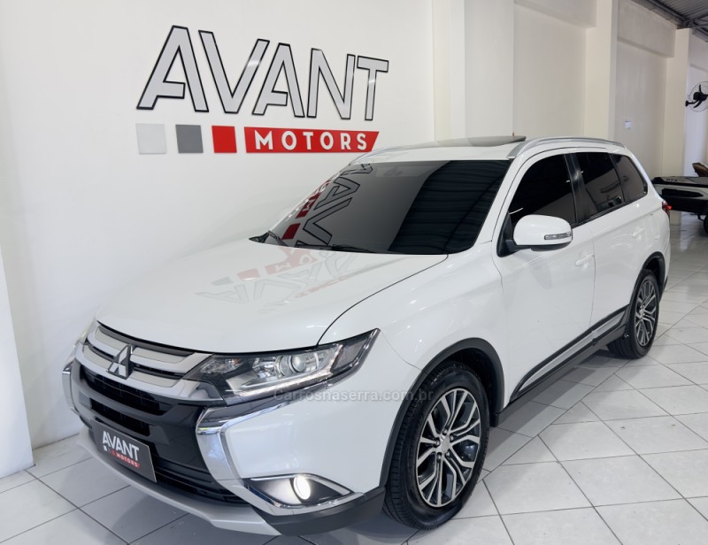 OUTLANDER 2.0 COMFORT 16V GASOLINA 4P AUTOMÁTICO - 2018 - NOVO HAMBURGO