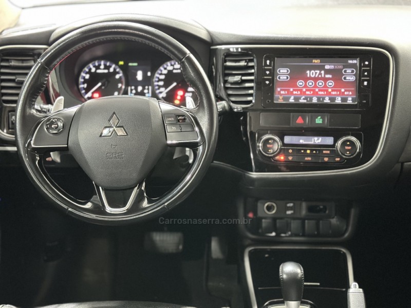 OUTLANDER 2.0 COMFORT 16V GASOLINA 4P AUTOMÁTICO - 2018 - NOVO HAMBURGO