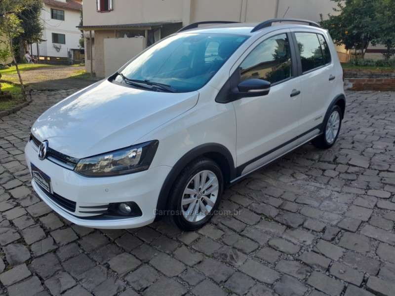 FOX 1.0 MPI TRACK 12V FLEX 4P MANUAL - 2016 - NOVA PRATA