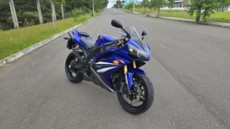 YZF R1