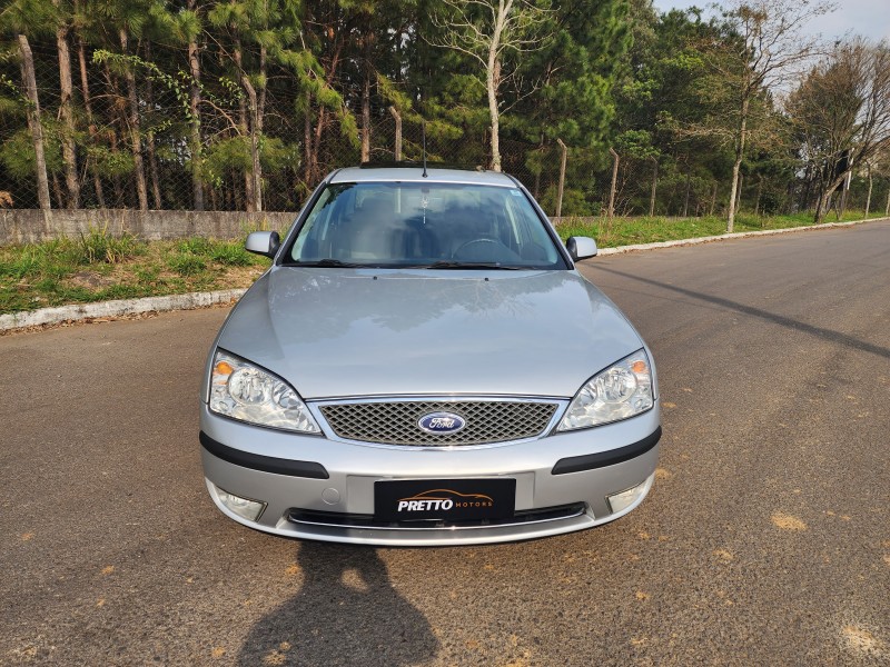 MONDEO 2.0 GHIA 16V GASOLINA 4P AUTOMÁTICO - 2004 - BENTO GONçALVES