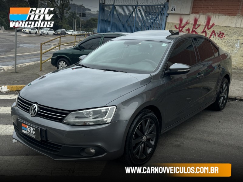 JETTA 2.0 COMFORTLINE FLEX 4P TIPTRONIC - 2013 - CAXIAS DO SUL