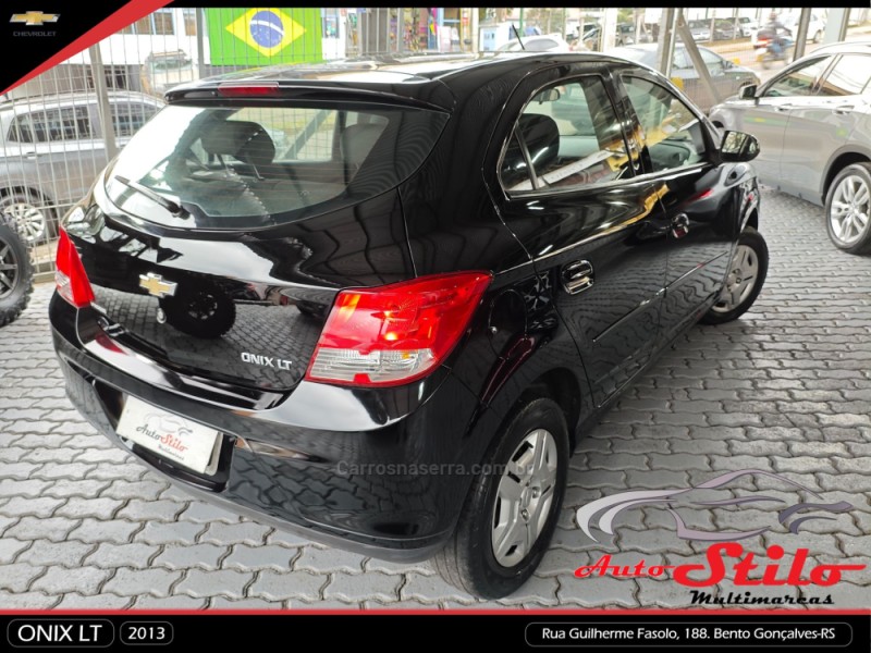 ONIX 1.0 MPFI LT 8V FLEX 4P MANUAL - 2013 - BENTO GONçALVES