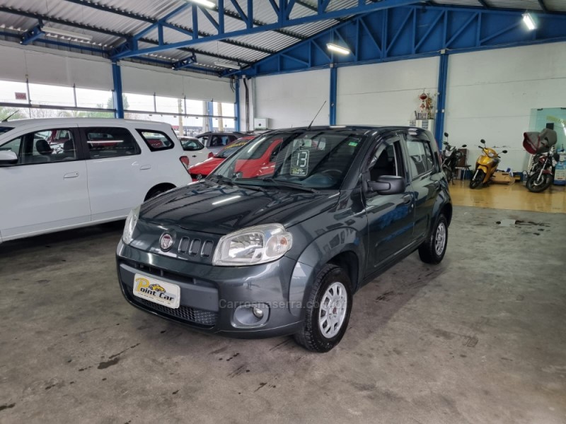 UNO 1.0 EVO VIVACE 8V FLEX 4P MANUAL - 2013 - VACARIA