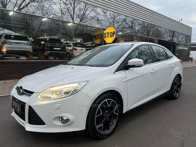 FOCUS 2.0 TITANIUM SEDAN 16V FLEX 4P AUTOMÁTICO - 2015 - DOIS IRMãOS