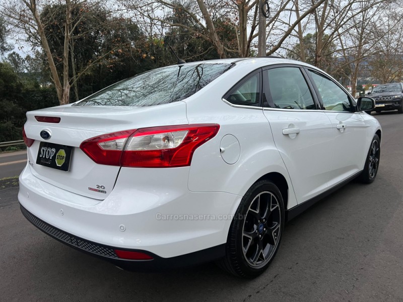 FOCUS 2.0 TITANIUM SEDAN 16V FLEX 4P AUTOMÁTICO - 2015 - DOIS IRMãOS