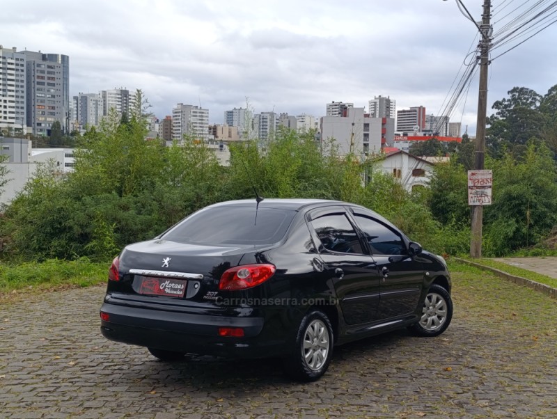 207 1.4 XR PASSION 8V FLEX 4P MANUAL - 2011 - CAXIAS DO SUL