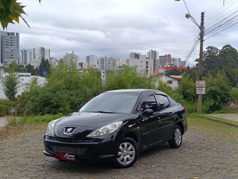 207 1.4 XR PASSION 8V FLEX 4P MANUAL - 2011 - CAXIAS DO SUL