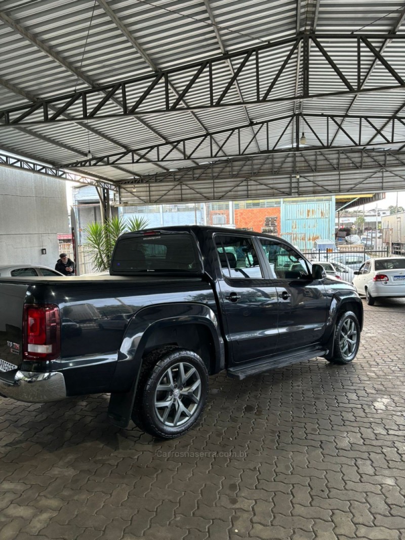 AMAROK 3.0 V6 TDI HIGHLINE CD DIESEL 4MOTION AUTOMÁTICO - 2018 - CAXIAS DO SUL