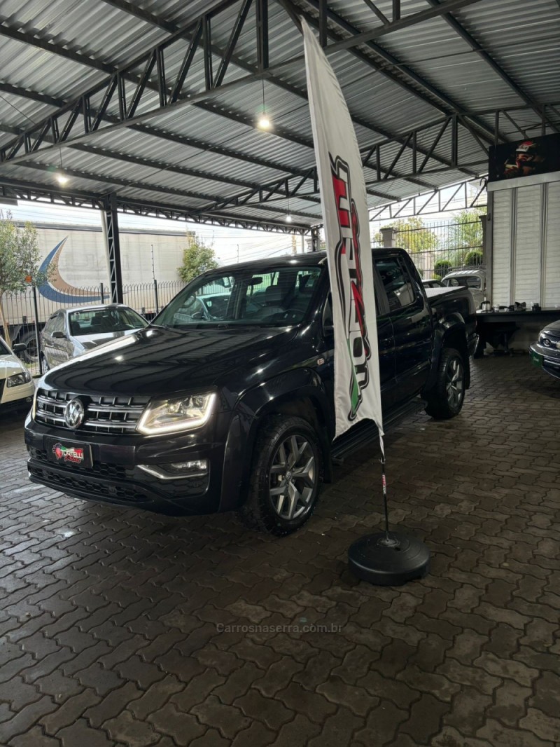 AMAROK 3.0 V6 TDI HIGHLINE CD DIESEL 4MOTION AUTOMÁTICO - 2018 - CAXIAS DO SUL