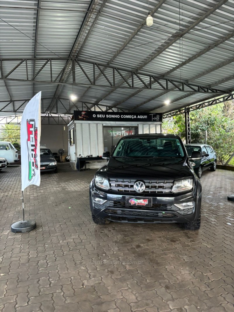 AMAROK 3.0 V6 TDI HIGHLINE CD DIESEL 4MOTION AUTOMÁTICO - 2018 - CAXIAS DO SUL