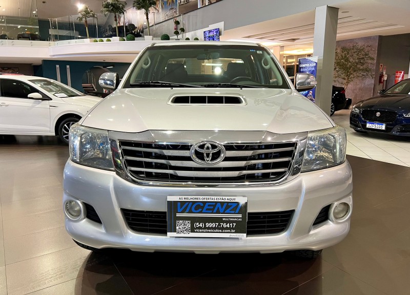 HILUX 3.0 SRV 4X4 CD 16V TURBO INTERCOOLER DIESEL 4P AUTOMÁTICO - 2012 - FARROUPILHA