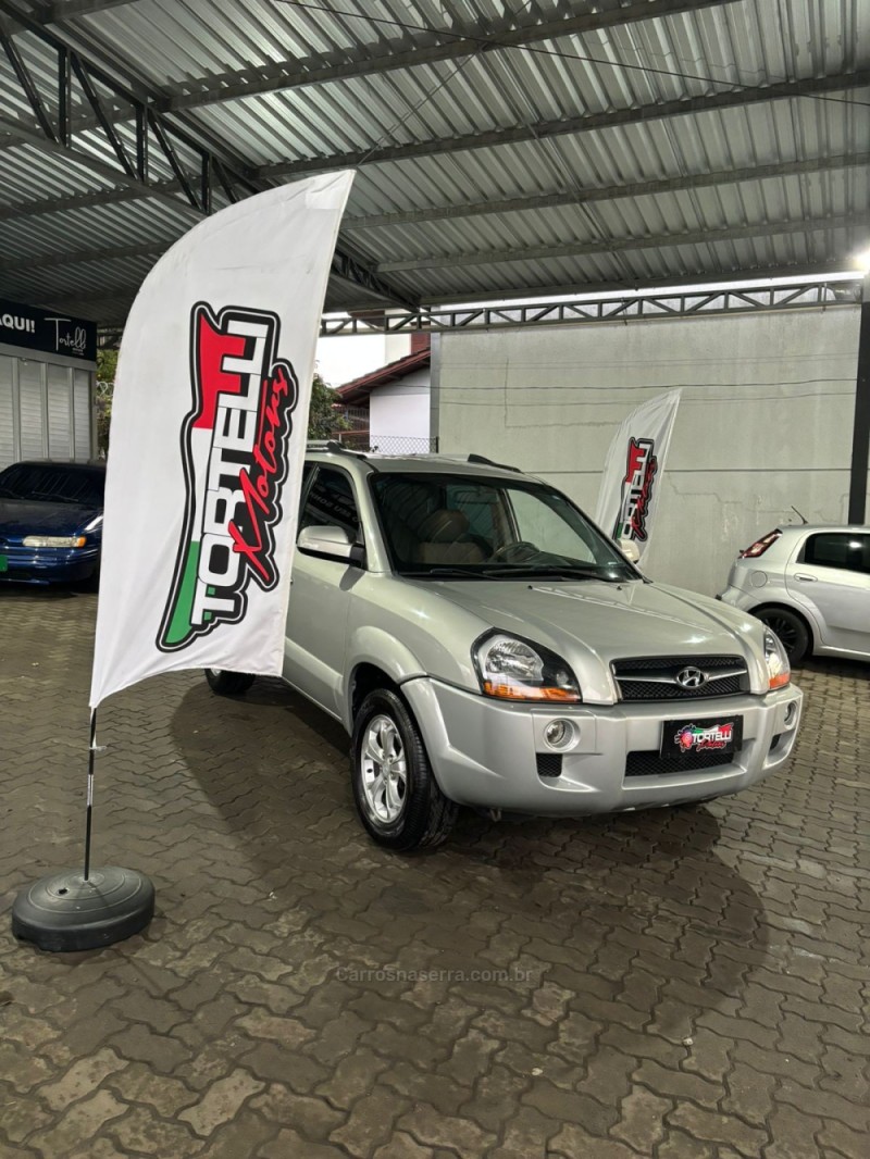 TUCSON 2.0 MPFI GLS 16V 143CV 2WD FLEX 4P AUTOMÁTICO - 2013 - CAXIAS DO SUL