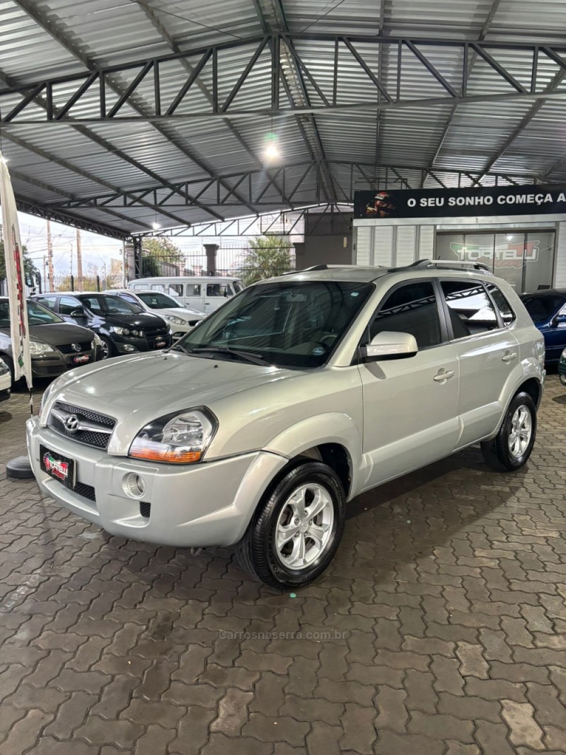 TUCSON 2.0 MPFI GLS 16V 143CV 2WD FLEX 4P AUTOMÁTICO - 2013 - CAXIAS DO SUL