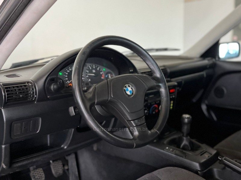 318I 1.8 COMPACT 16V GASOLINA 2P MANUAL - 1995 - SãO FRANCISCO DE PAULA