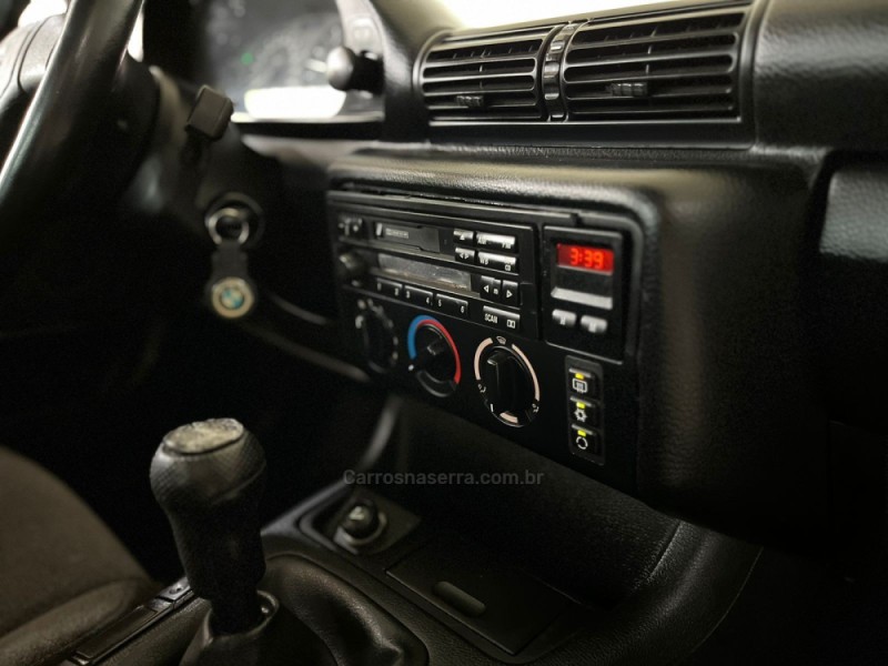 318I 1.8 COMPACT 16V GASOLINA 2P MANUAL - 1995 - SãO FRANCISCO DE PAULA