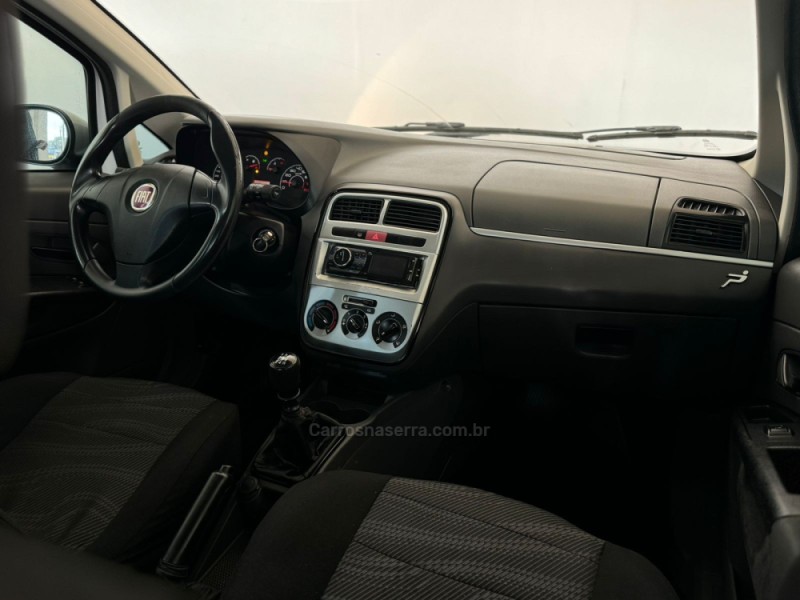 PUNTO 1.4 ATTRACTIVE 8V FLEX 4P MANUAL - 2011 - SãO FRANCISCO DE PAULA