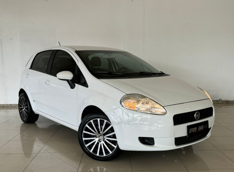 PUNTO 1.4 ATTRACTIVE 8V FLEX 4P MANUAL - 2011 - SãO FRANCISCO DE PAULA