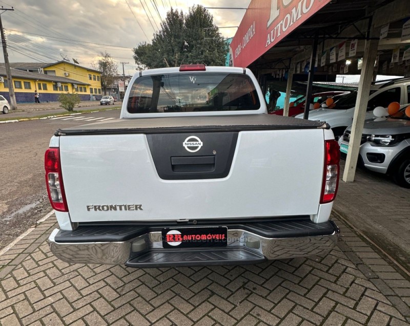 FRONTIER 2.5 S 4X2 CD TURBO ELETRONIC DIESEL 4P MANUAL - 2014 - PAROBé