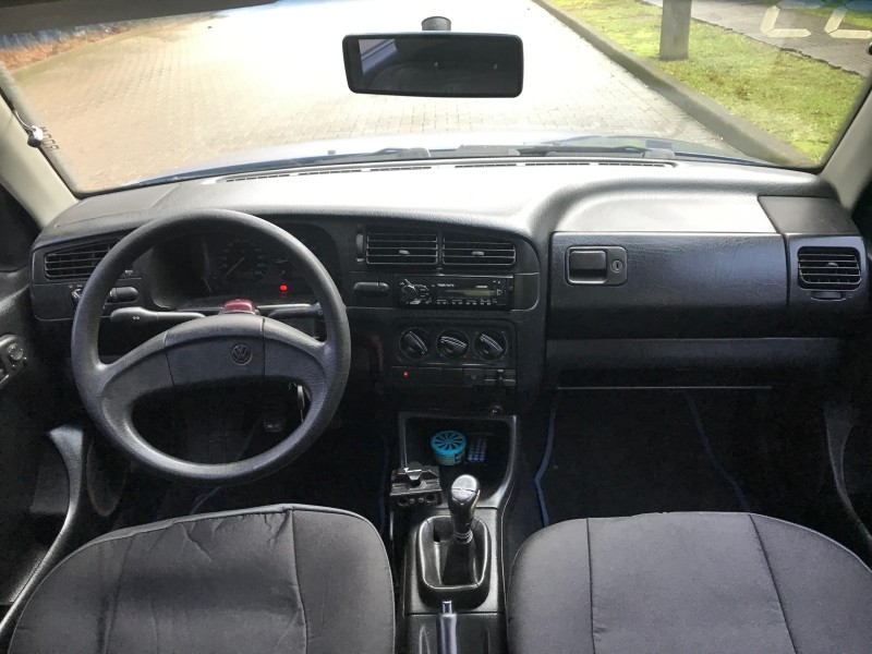 GOLF 1.8 MI GL 8V GASOLINA 4P MANUAL - 1995 - CAXIAS DO SUL