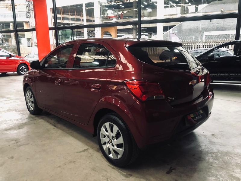 ONIX 1.0 LT 12V FLEX 4P MANUAL - 2018 - SãO LEOPOLDO