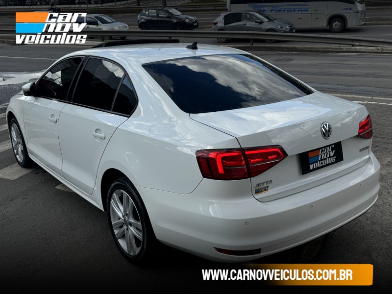 JETTA 2.0 TSI HIGHLINE 211CV GASOLINA 4P DSG - 2016 - CAXIAS DO SUL