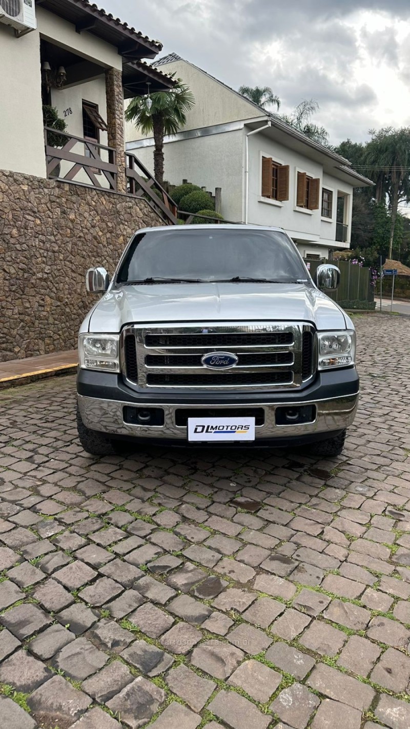 F-250 4.2 XLT 4X2 CS TURBO DIESEL 2P MANUAL - 2001 - LAJEADO