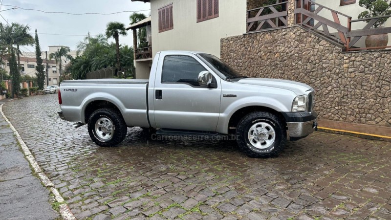 F-250 4.2 XLT 4X2 CS TURBO DIESEL 2P MANUAL - 2001 - LAJEADO