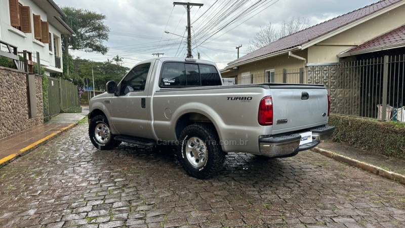 F-250 4.2 XLT 4X2 CS TURBO DIESEL 2P MANUAL - 2001 - LAJEADO