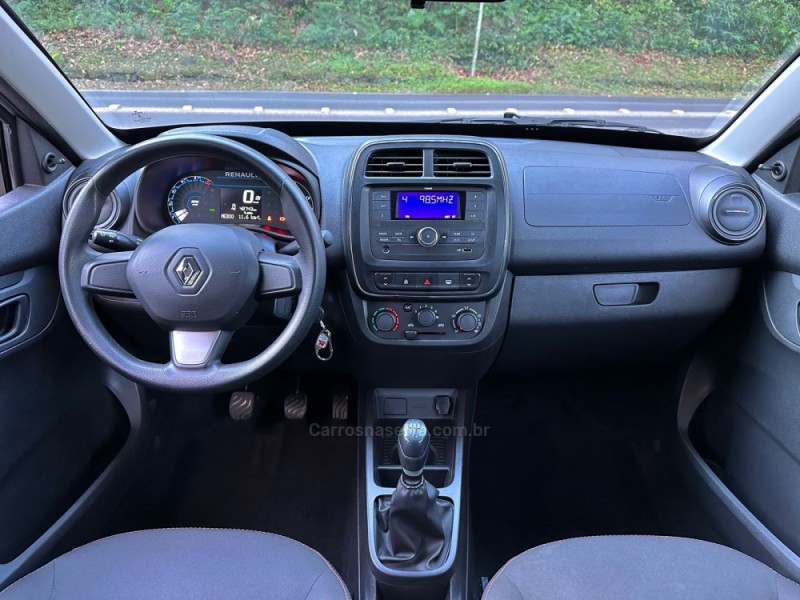 KWID 1.0 12V SCE FLEX ZEN MANUAL - 2023 - DOIS IRMãOS