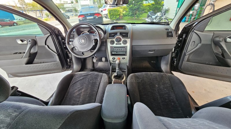 MÉGANE 1.6 DYNAMIQUE 16V FLEX 4P MANUAL - 2009 - CAXIAS DO SUL