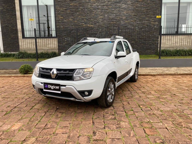 DUSTER OROCH 2.0 16V FLEX DYNAMIQUE 4P AUTOMÁTICO - 2017 - LAJEADO