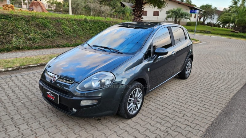 PUNTO 1.4 ATTRACTIVE ITALIA 8V FLEX 4P MANUAL