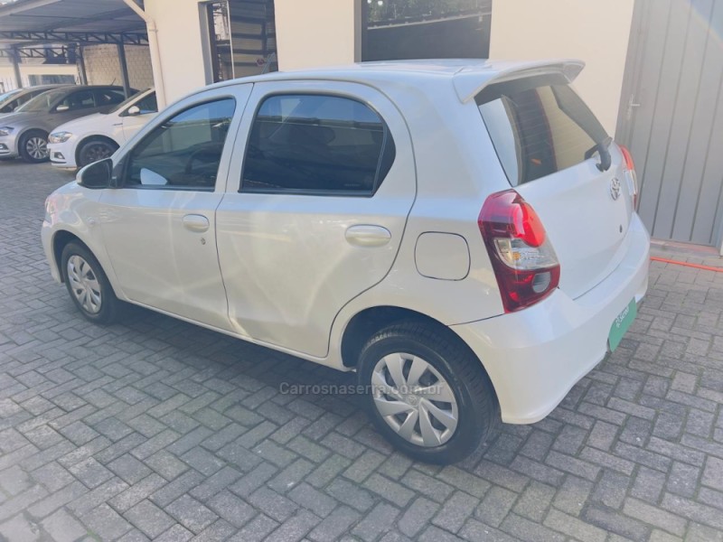 ETIOS 1.3 X 16V FLEX 4P MANUAL - 2021 - NOVO HAMBURGO