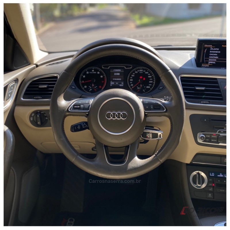 Q3 2.0 TFSI AMBIENTE QUATTRO 4P GASOLINA S TRONIC - 2014 - CAMPO BOM