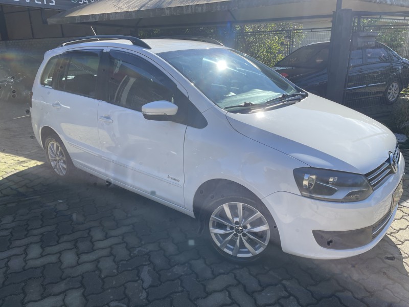 SPACEFOX 1.6 MI TREND 8V FLEX 4P MANUAL - 2013 - NOVA PETRóPOLIS