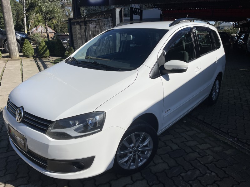 SPACEFOX 1.6 MI TREND 8V FLEX 4P MANUAL - 2013 - NOVA PETRóPOLIS