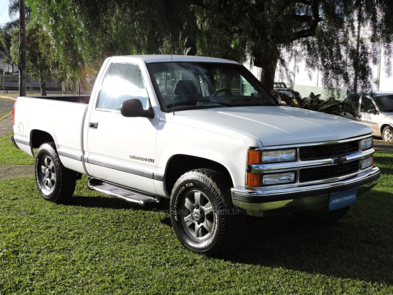 SILVERADO 4.2 DLX 4X2 CS 18V TURBO INTERCOOLER DIESEL 2P MANUAL - 1998 - SãO MARCOS