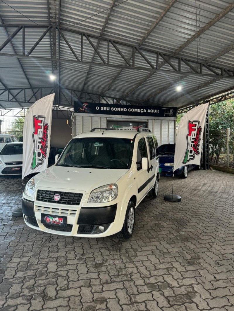 DOBLÓ 1.8 MPI ESSENCE 16V FLEX 7P MANUAL - 2014 - CAXIAS DO SUL