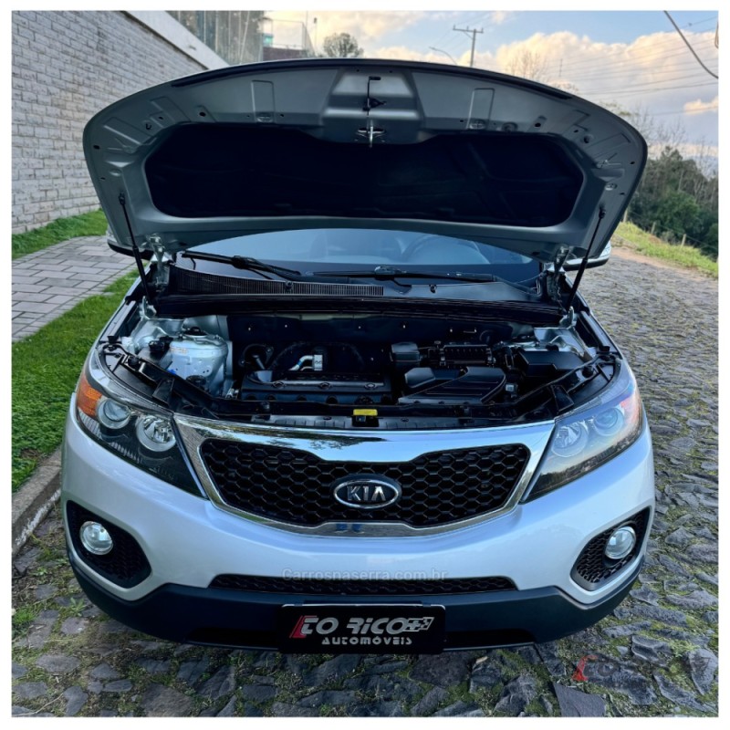 SORENTO 2.4 EX 4X2 16V GASOLINA 4P AUTOMÁTICO - 2013 - CAMPO BOM