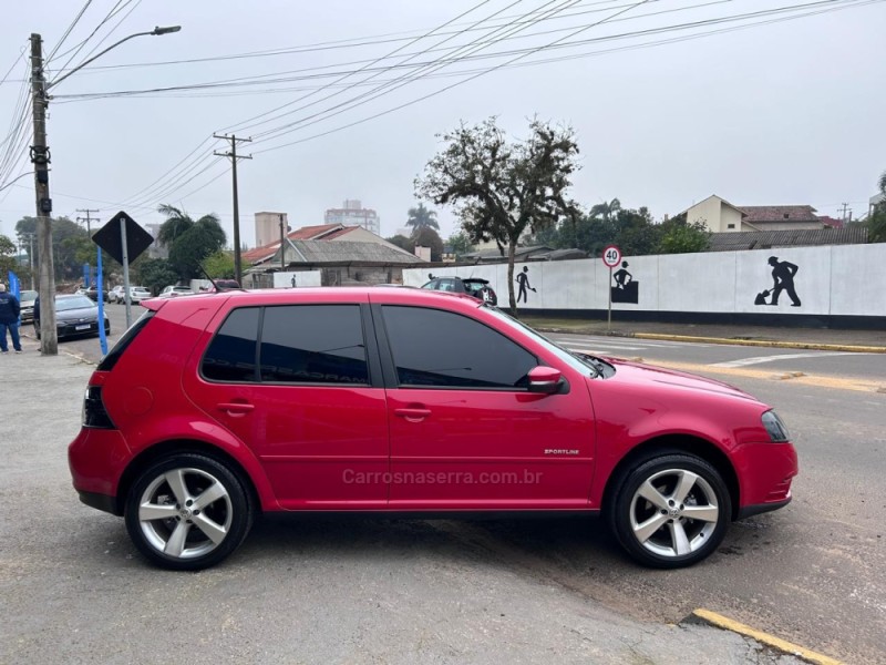 GOLF 1.6 MI SPORTLINE 8V FLEX 4P MANUAL - 2014 - VENâNCIO AIRES