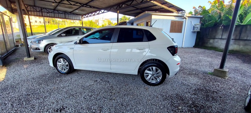 POLO 1.0 TSI COMFORTLINE 12V FLEX 4P AUTOMÁTICO - 2023 - BOM PRINCíPIO