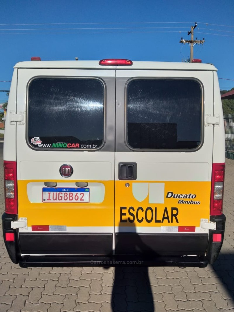 DUCATO 2.3 MINIBUS TETO BAIXO 16V TURBO DIESEL 3P MANUAL - 2013 - CAXIAS DO SUL