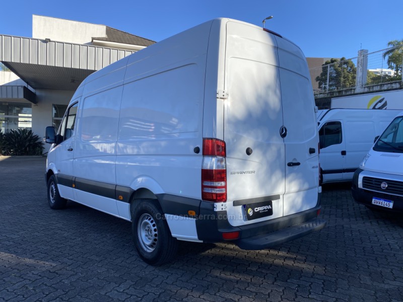 SPRINTER 2.2 415 CDI FURGÃO 14 BI-TURBO DIESEL MANUAL - 2018 - FARROUPILHA