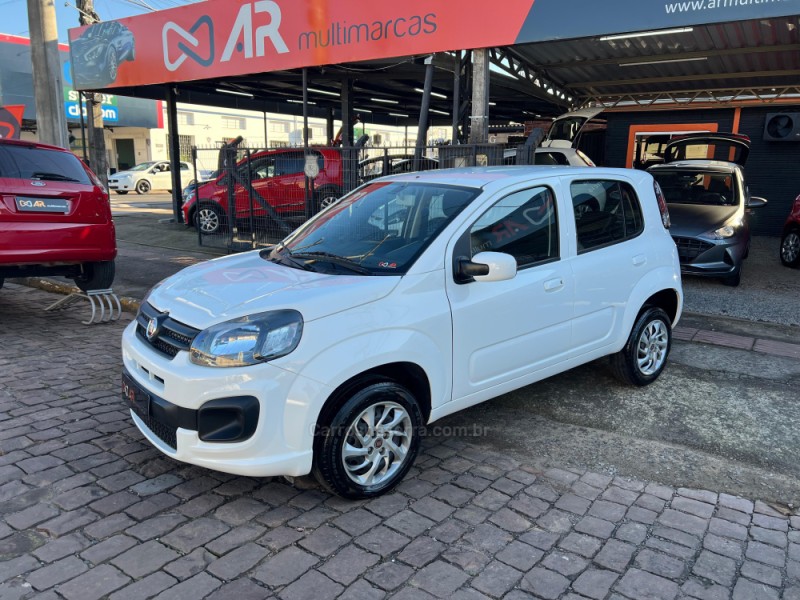 UNO 1.0 EVO ATTRACTIVE 8V FLEX 4P MANUAL - 2021 - VENâNCIO AIRES