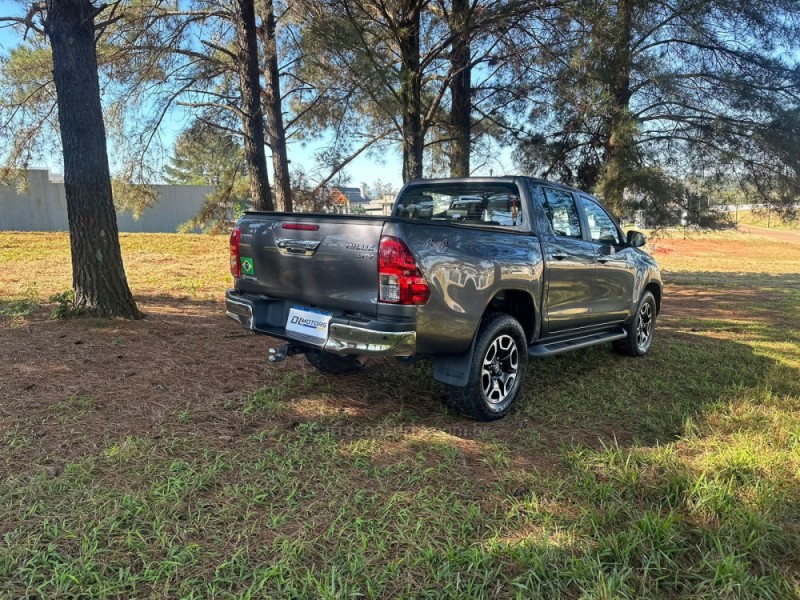 HILUX 2.8 SRV 4X4 CD 16V DIESEL 4P AUTOMÁTICO - 2022 - LAJEADO