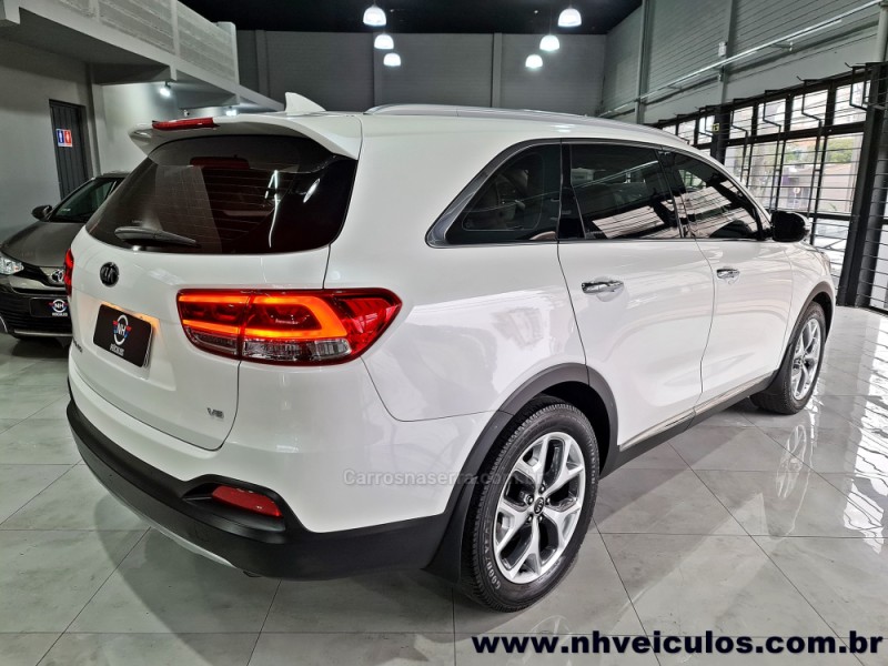 SORENTO 3.3 EX V6 24V GASOLINA 4P 7 LUGARES AUTOMATICO - 2018 - NOVO HAMBURGO